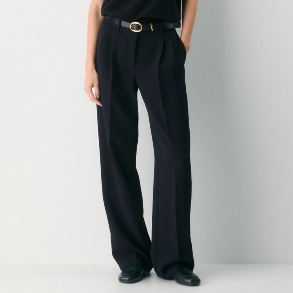 Aritzia Black Straight-Leg Dress Pants